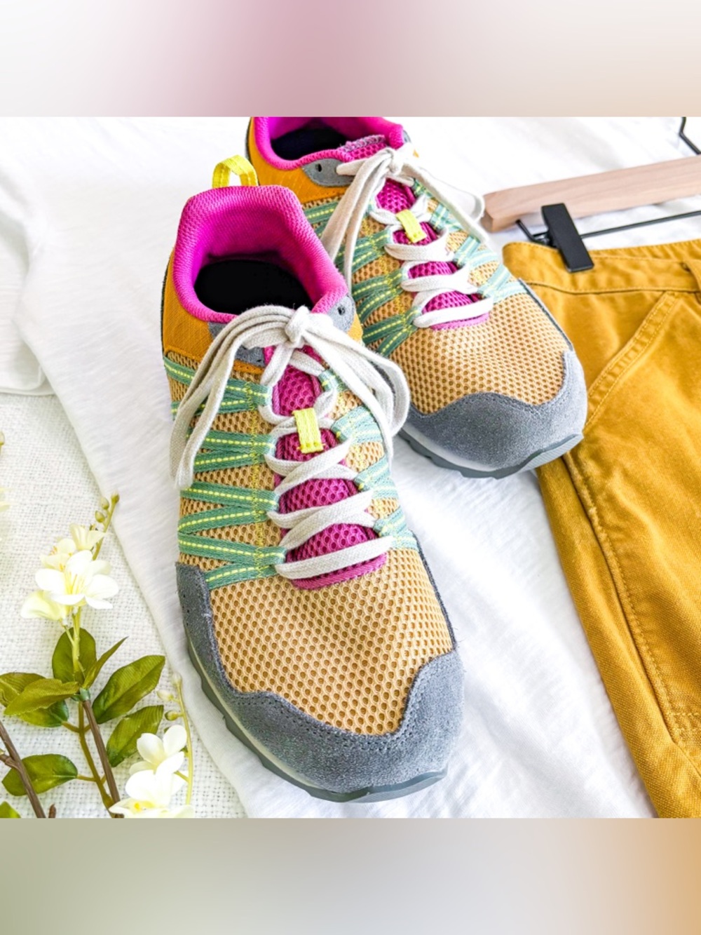 Merrell colorful Alpine sneakers. - Picture 2 of 14